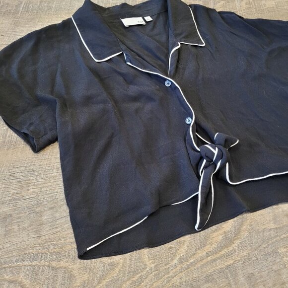 WILFRED FREE | Aritzia Tie Front Blouse Crop Top | Sz. S - Picture 2 of 5